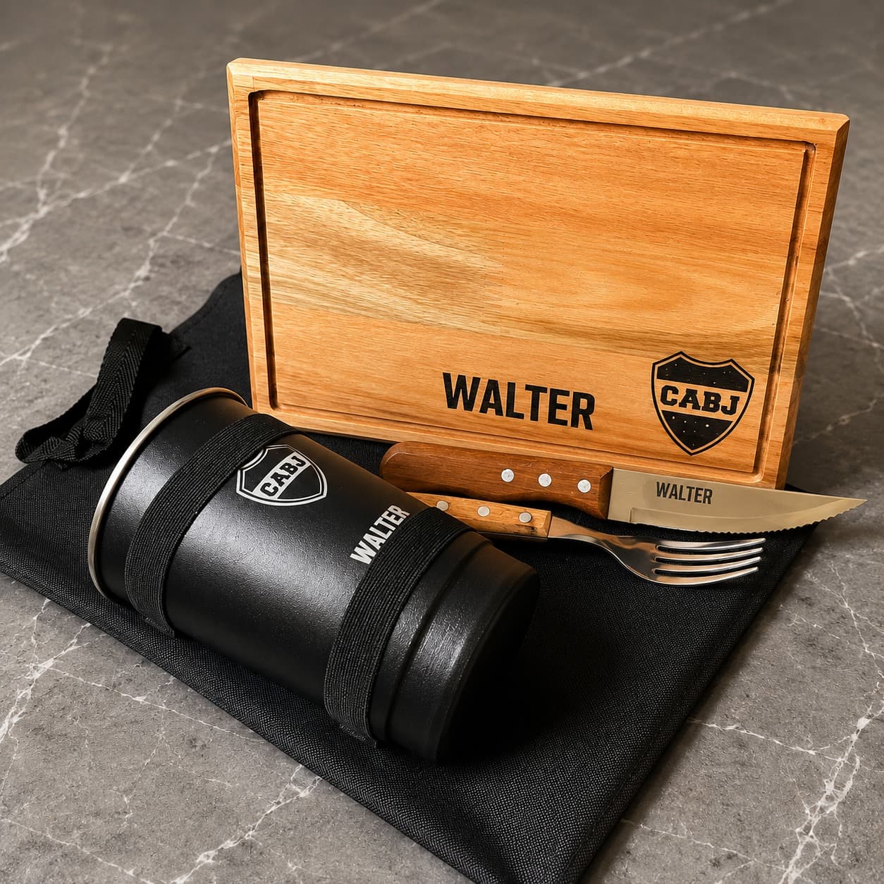 Set Asado · Plato + Cubiertos + Estuche + Vaso